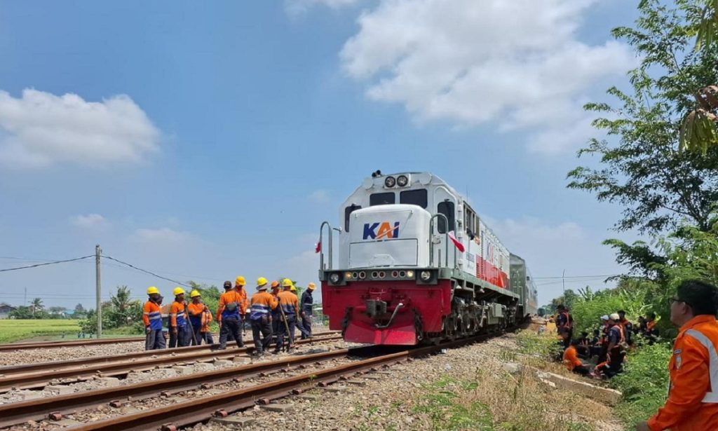 KA Argo Bromo Anggrek